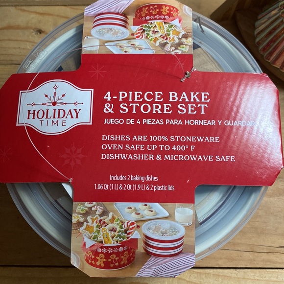 New 4-Piece Gingerbread & Peppermints Glazed Stoneware Bake & Store Containers - Picture 2 of 7